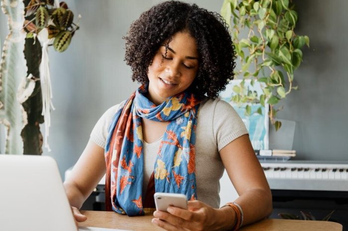 Tips negosiasi harga freelance untuk fresh graduate pemula