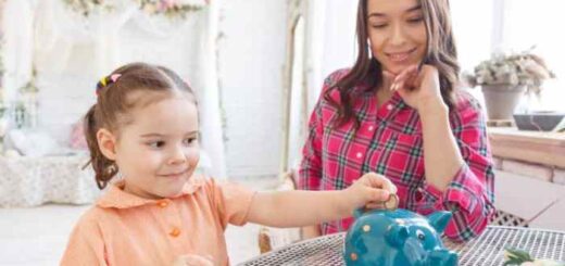 Perencanaan keuangan jangka panjang bagi orang tua dengan bayi baru lahir