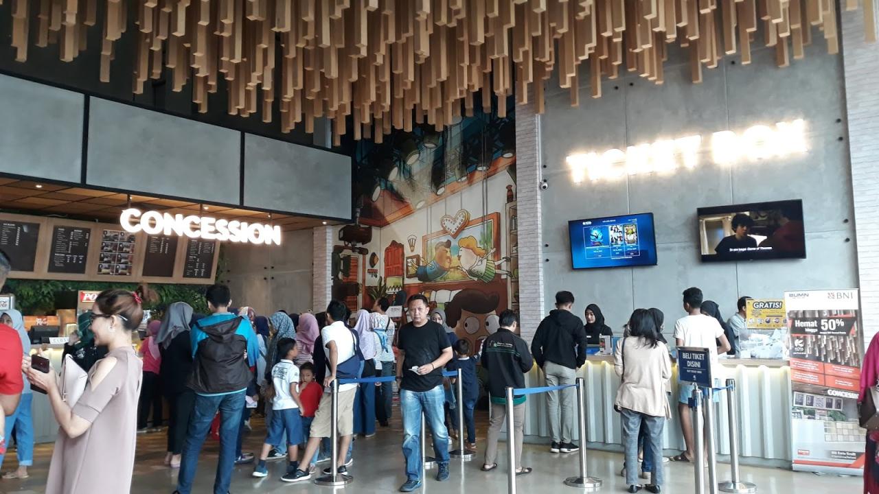 Jadwal film bioskop Koja Trade Mall hari ini dan besok.