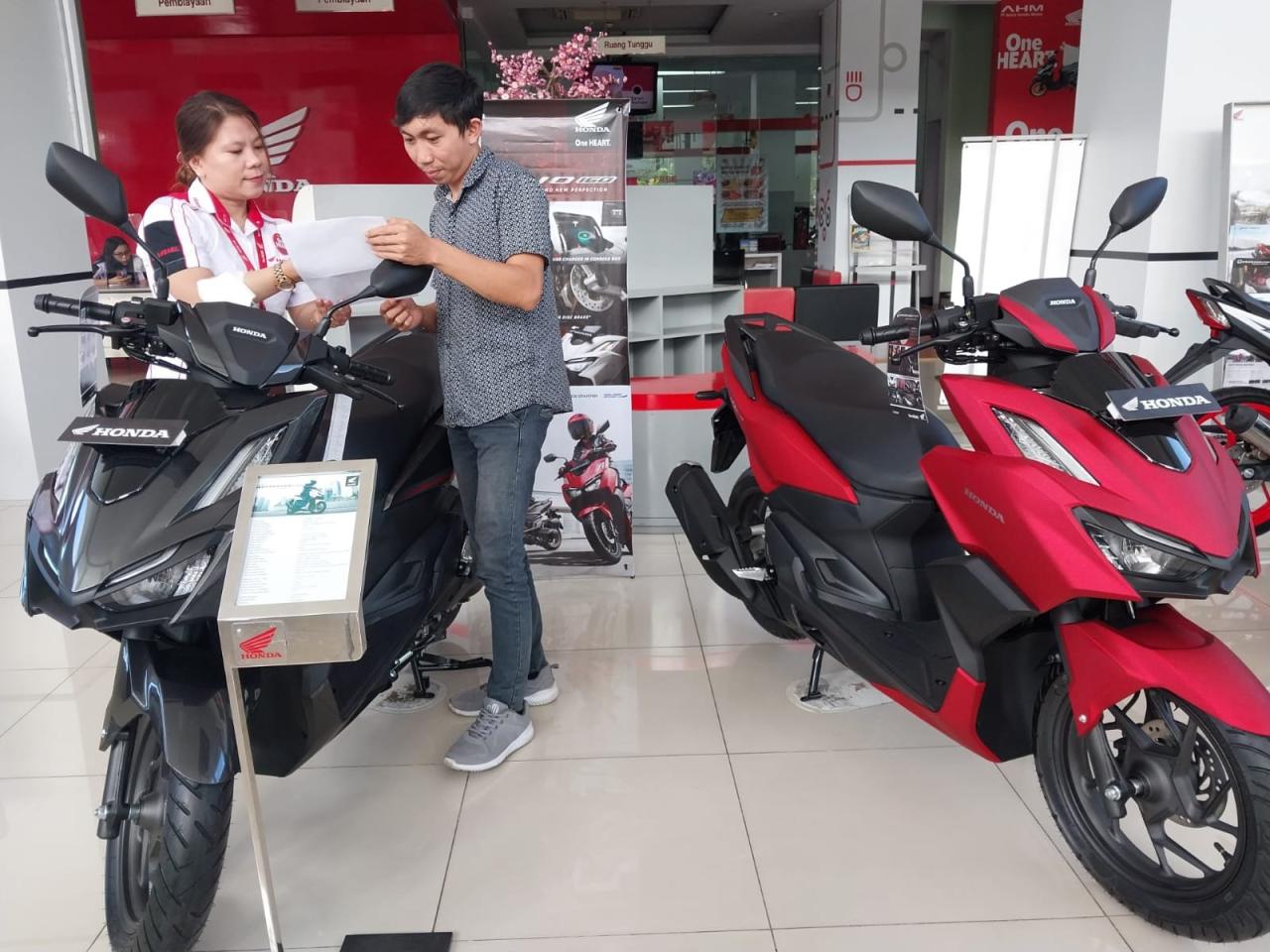 Promo dan simulasi kredit motor Honda Sidoarjo