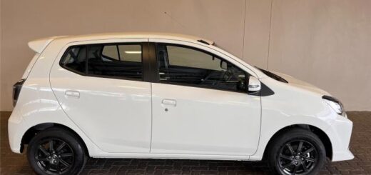 Harga mobil ayla bekas dengan kredit di jakarta
