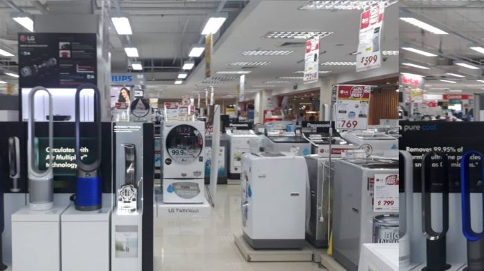 Lokasi toko elektronik terdekat dengan saya hari ini