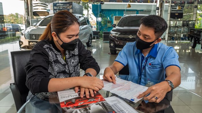 Kredit pintar OJK untuk pembelian mobil bekas di Indonesia