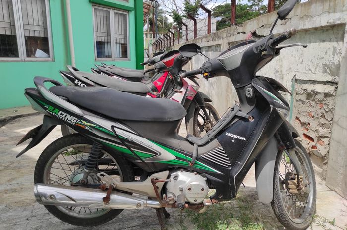 Kredit motor bekas Honda SupraX angsuran ringan di Jakarta