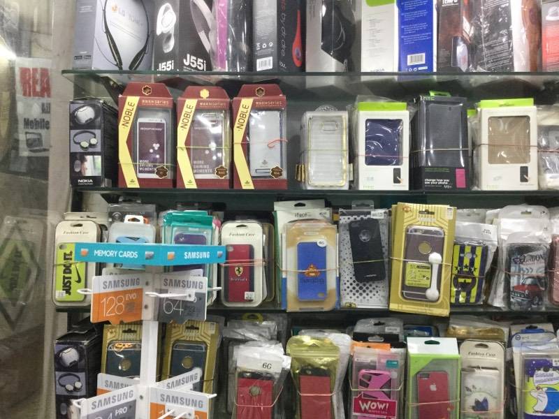 Toko hp terdekat tanpa kartu kredit